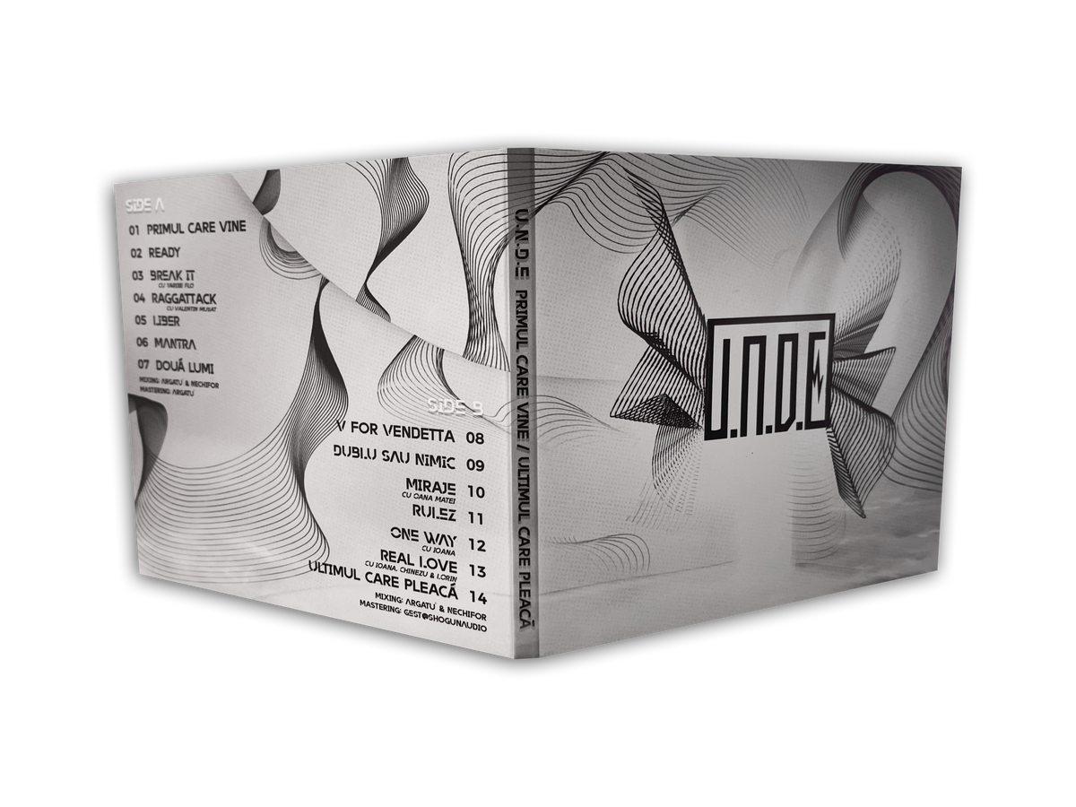 Pachet Stickere + Album U.N.D.E - Primul care vine / Ultimul care pleacă (CD GRATUIT)